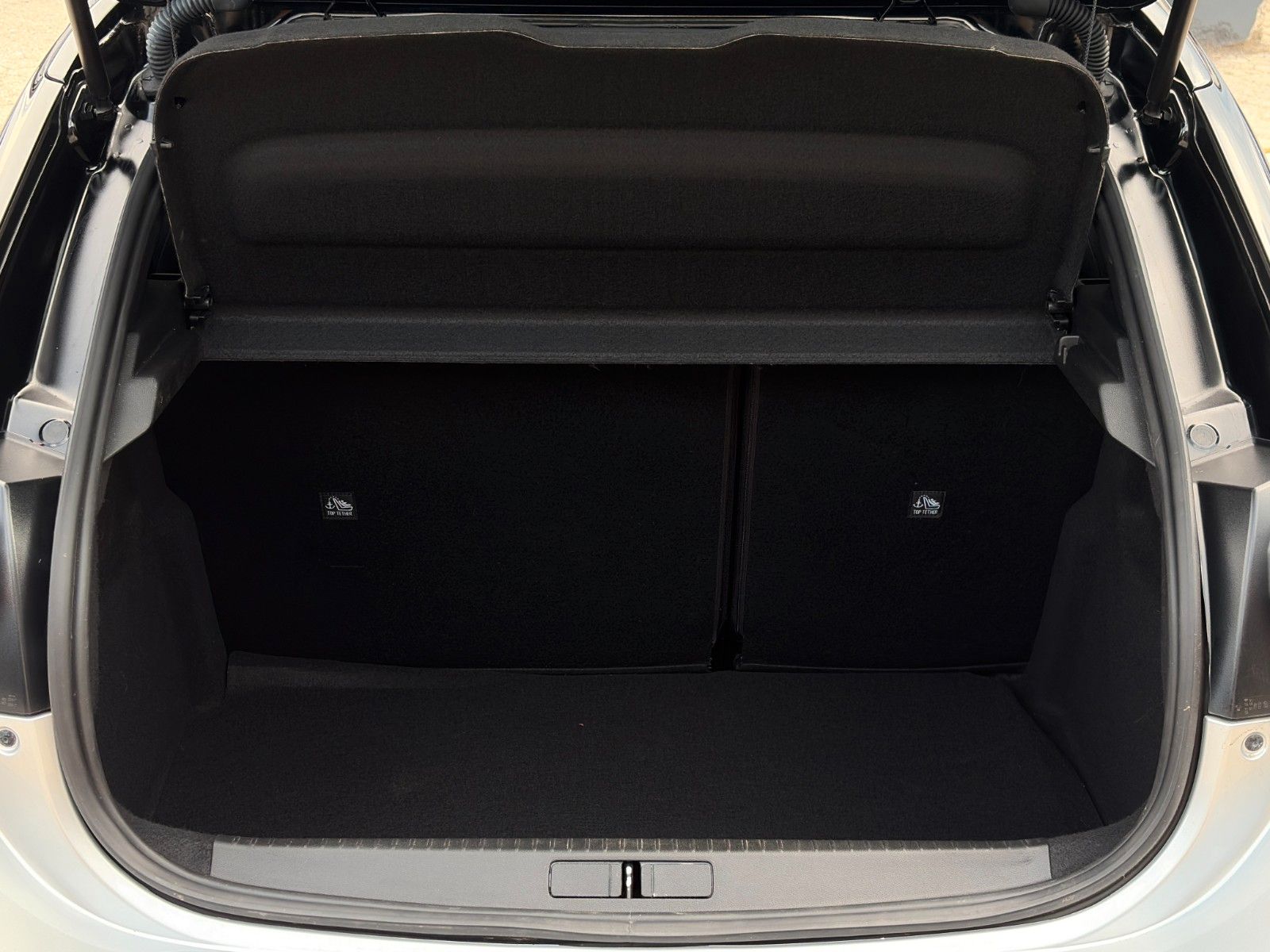 Fahrzeugabbildung Opel Corsa F GS 1.2 Turbo CarPlay Teilleder CAM SHZ