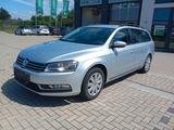 Volkswagen Passat Variant 1.4 TSI,AHK ,SZH,ALU,SERV/TÜVNEU - Volkswagen Passat aus 2012