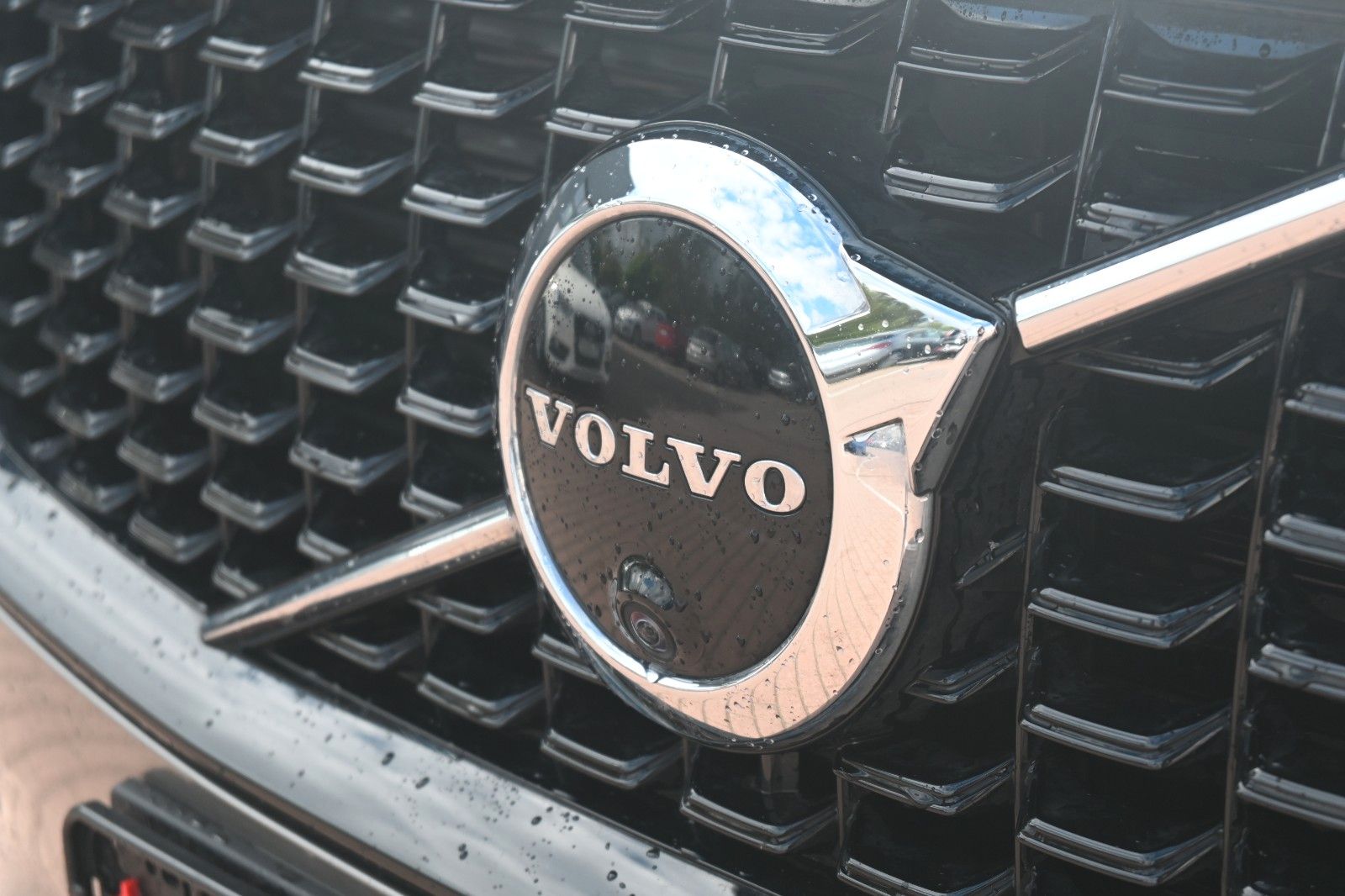 Fahrzeugabbildung Volvo XC90 ULT DARK AWD *BLIS*360°*AHK*STHZ*HUD*B&W*7S