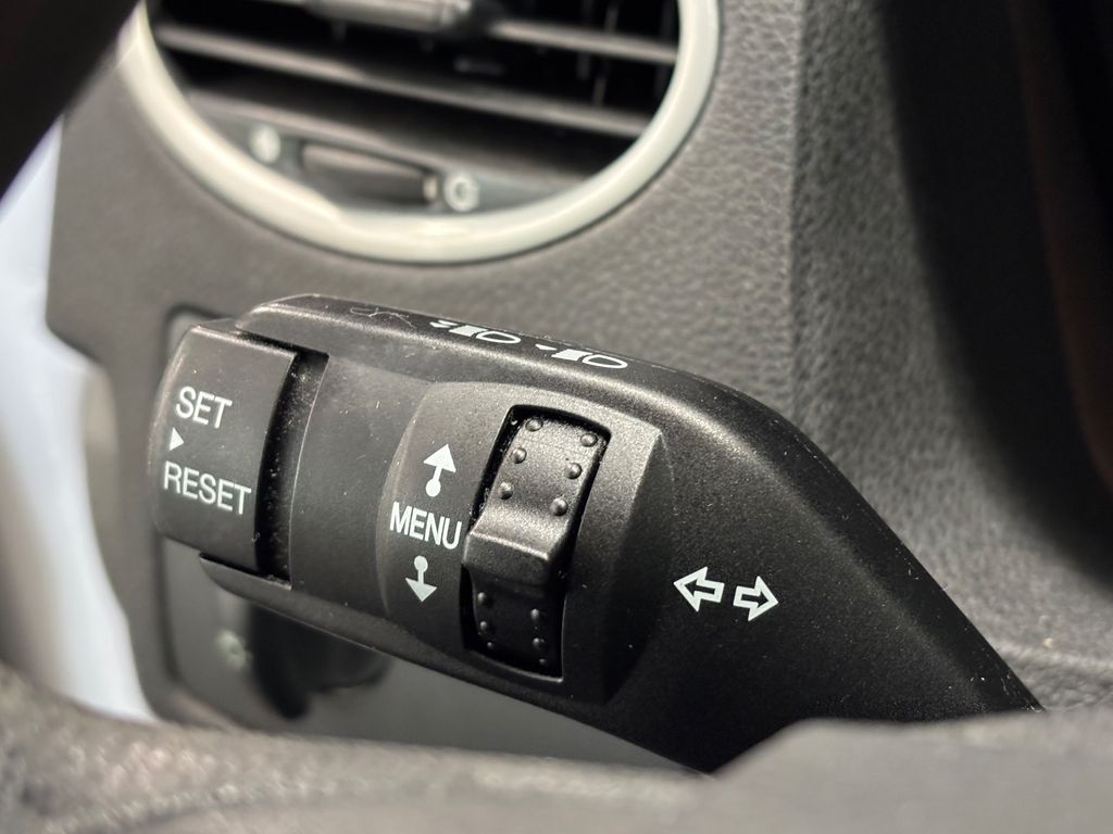 Ford FOCUS TURNIER 1.6 TREND/ AUTOM. / 63.000KM/ 1.HA Ford FOCUS TURNIER 1.6 TREND/ AUTOM. / 63.000KM/ 1.HA