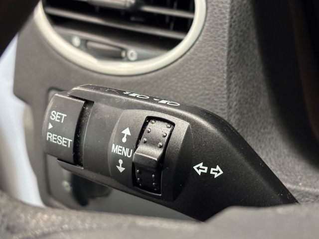 Ford FOCUS TURNIER 1.6 TREND/ AUTOM. / 63.000KM/ 1.HA Ford FOCUS TURNIER 1.6 TREND/ AUTOM. / 63.000KM/ 1.HA