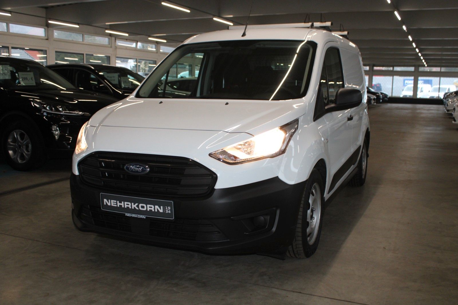 Fahrzeugabbildung Ford Transit Connect Kasten 3-Sitzer + Dachträger uvm