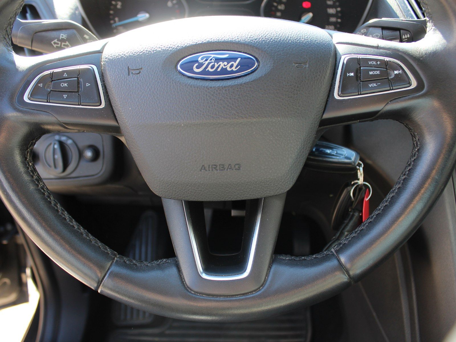 Fahrzeugabbildung Ford C-Max Trend 1,0 EcoBoost Start/Stopp