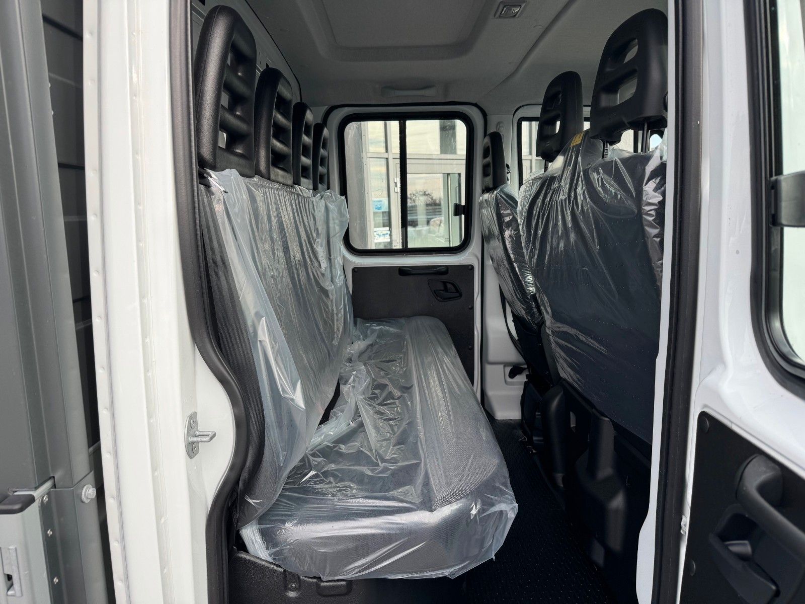 Fahrzeugabbildung Iveco Daily 35S14 *R3.450mm*AHK*Kamera*
