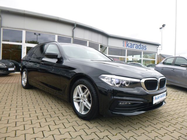 Fahrzeugabbildung BMW 520d Touring Sport Line>AUT/Sport-Line/PANO/NAV<