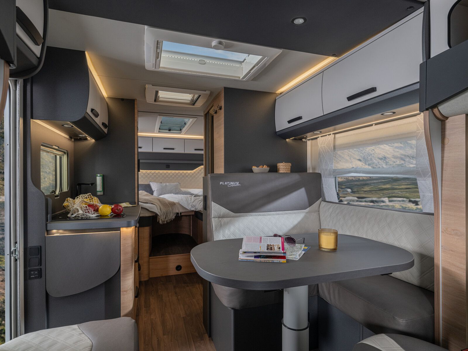 Fahrzeugabbildung Knaus L!VE TI PLATINUM SELECTION 650 MEG LIVE KLIMA