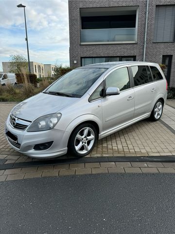 Opel OPEL ZAFIRA B 2,2 OPC LINE 7 SITZER TOP ZU...