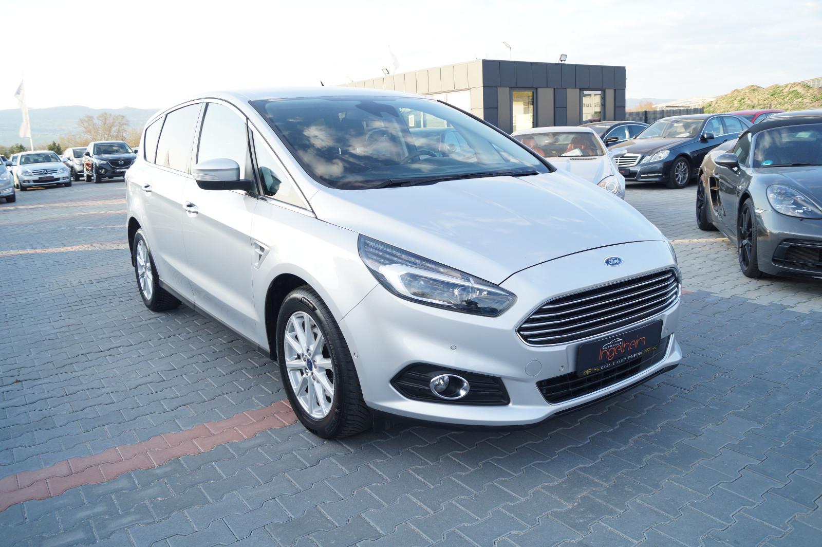 Ford S-MAX Titanium AUTOMATIK 7 Sitze NAVI PDC SHZ