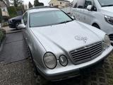 Mercedes-Benz CLK 200 AVANTGARDE Avantgarde - Mercedes CLK-Klasse bis 5.000 Euro