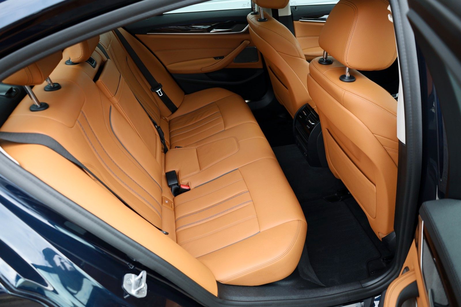 Fahrzeugabbildung BMW 520 d xDrive Lim. Luxury,Leder,Navi,Kamera,SD,SH