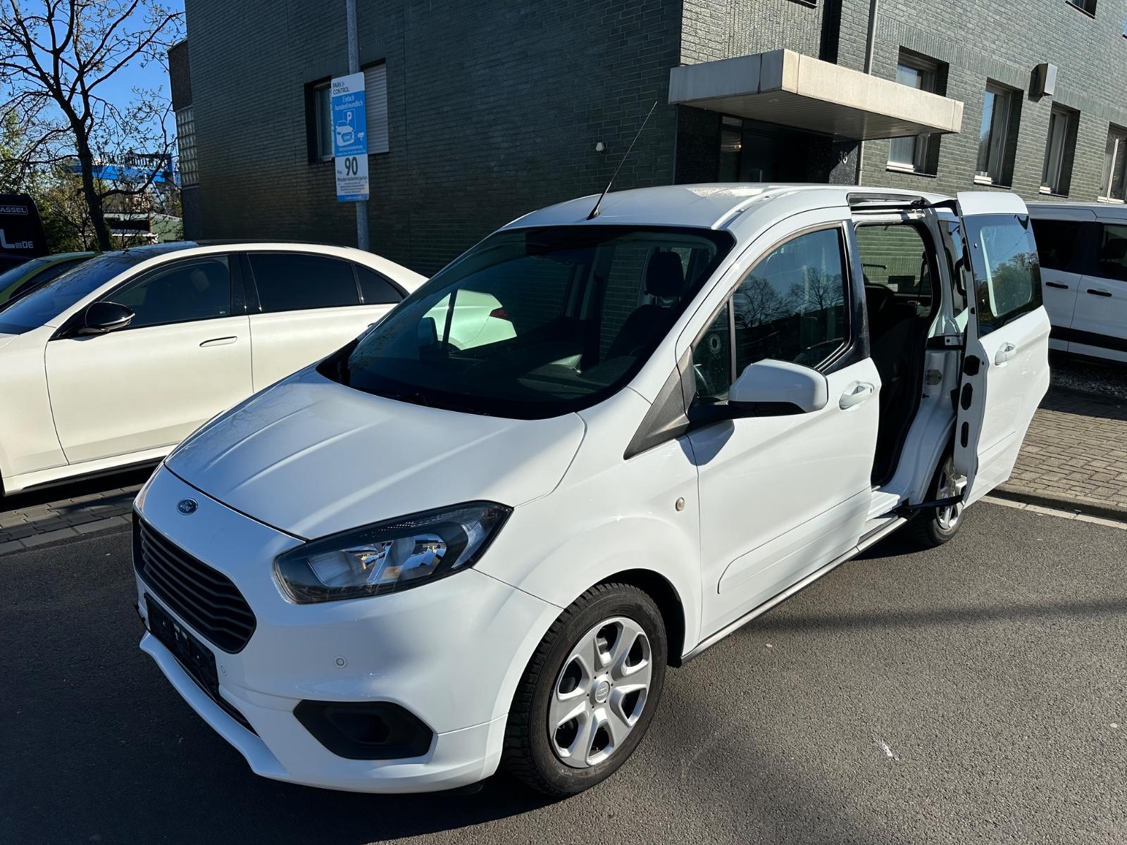 Ford Tourneo Courier Trend /Nur 35000 km/1.Hand/PDC