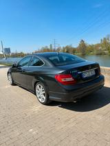 Mercedes-Benz C 250 CGI *BE AMG PAKET*AUTOM*NAVI*LEDER*BI-XEN - Mercedes-Benz 250: 250c
