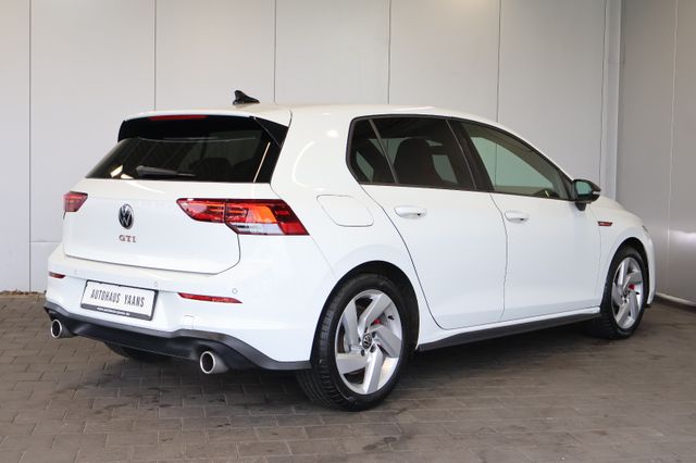 Volkswagen Golf VIII GTI 2.0 TSI AID+CARPLAY+LED+AMBIENT