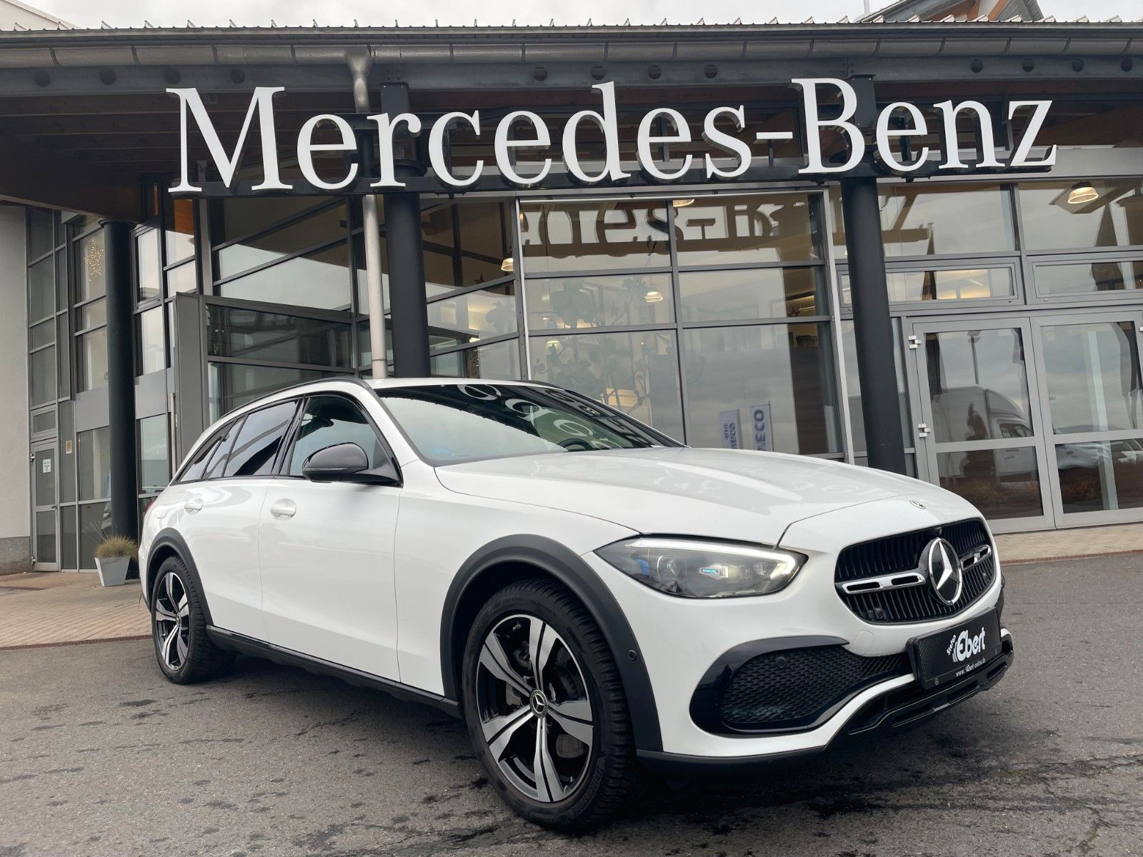 Fahrzeugabbildung Mercedes-Benz C 220 d 4M All-Terrain NIGHT+DIGITAL+360°+Ambien