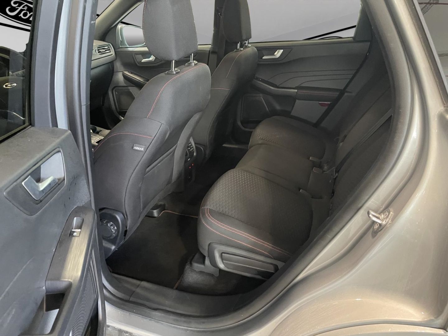 Fahrzeugabbildung Ford Kuga Hybrid ST-Line Navi Digitales Cockpit LED