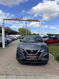 Nissan Qashqai - 1