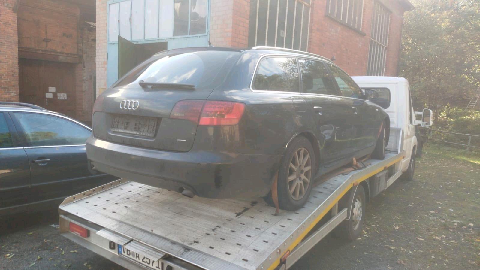 Audi A6 2006 — салон