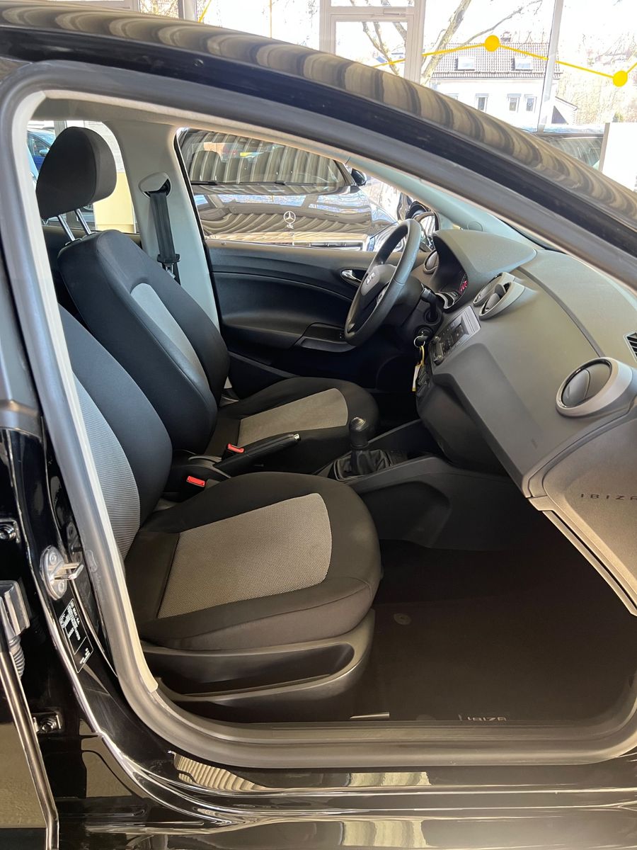 Fahrzeugabbildung SEAT Ibiza Reference *SCHECKHEFT BEI SEAT*1.HAND*