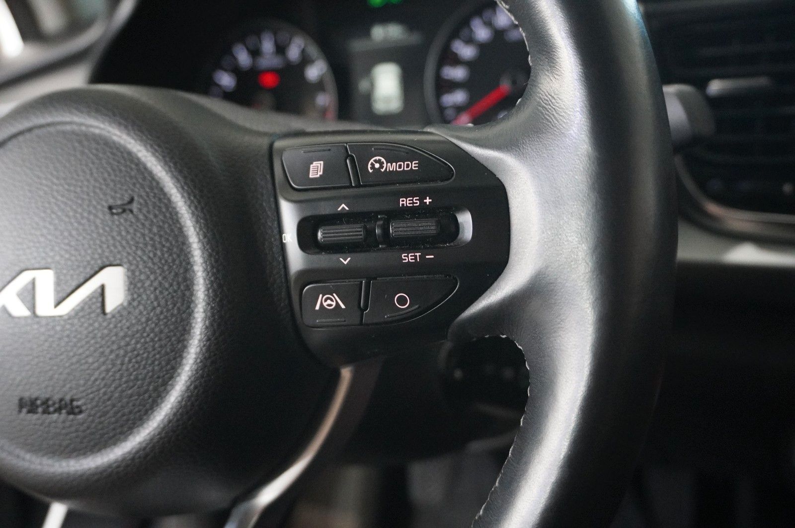 Fahrzeugabbildung Kia Rio 1.0 T-GDI VISION NAVI/LED/KAMERA/LEDER/SHZ