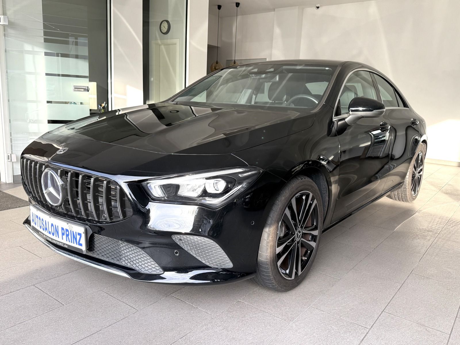 MERCEDES-BENZ CLA 180 7G-AUTOMATIK KLI NAVI PDC T.LED 1.Hd LM