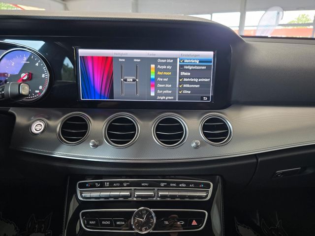 MERCEDES-BENZ E 220 — Foto 23