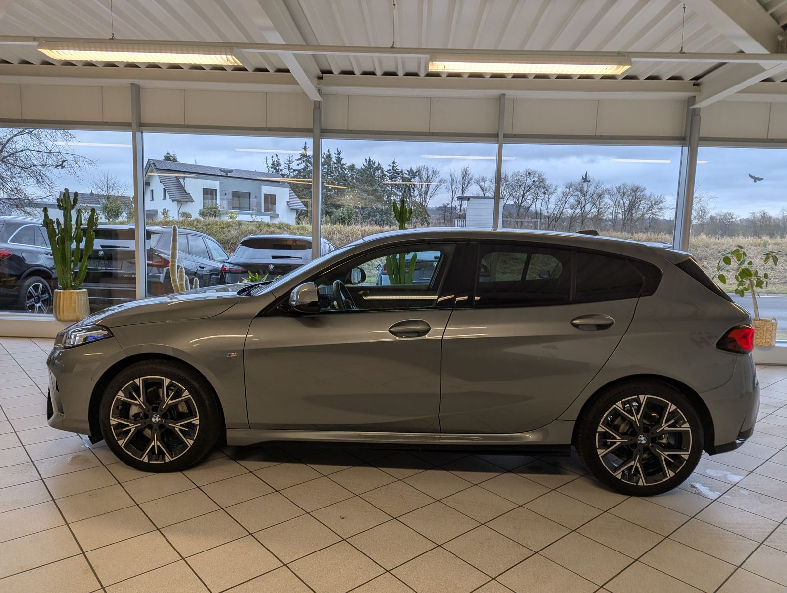 BMW 120 i M-Sport LED-Adaptiv AHK Kamera 18" - Image 4