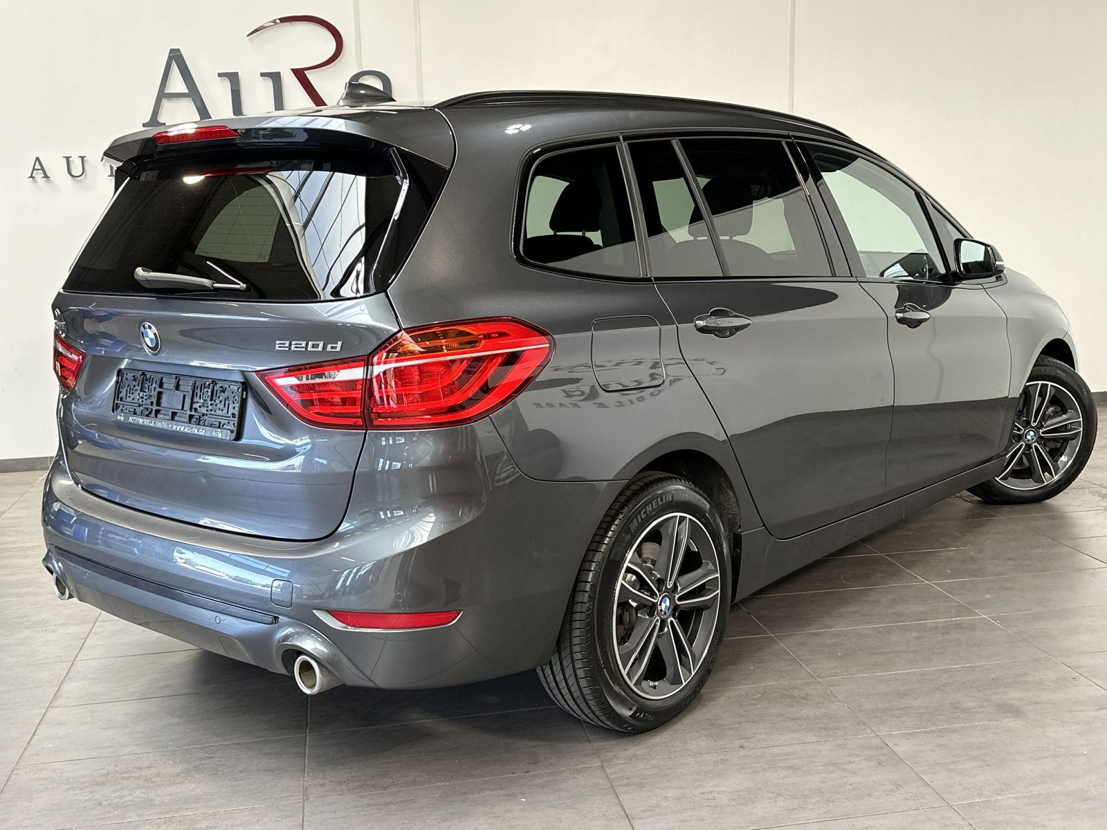 Fahrzeugabbildung BMW 220d Gran Tourer xD Sport-Line 7-Sitzer NAV+PANO