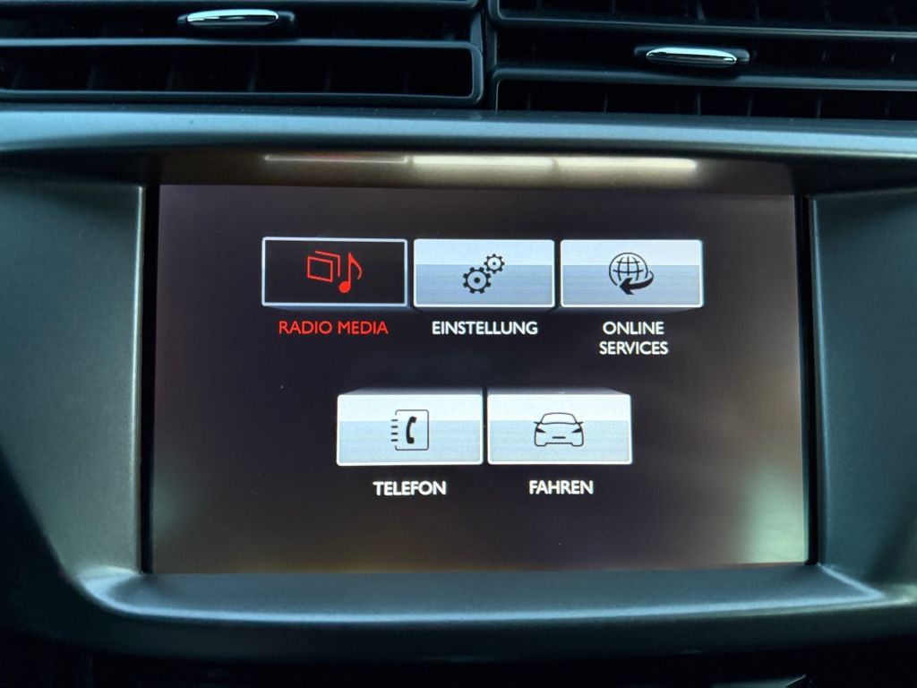 Fahrzeugabbildung Citroën C3 Pure Tech 82 Stop & Start ETG Selection