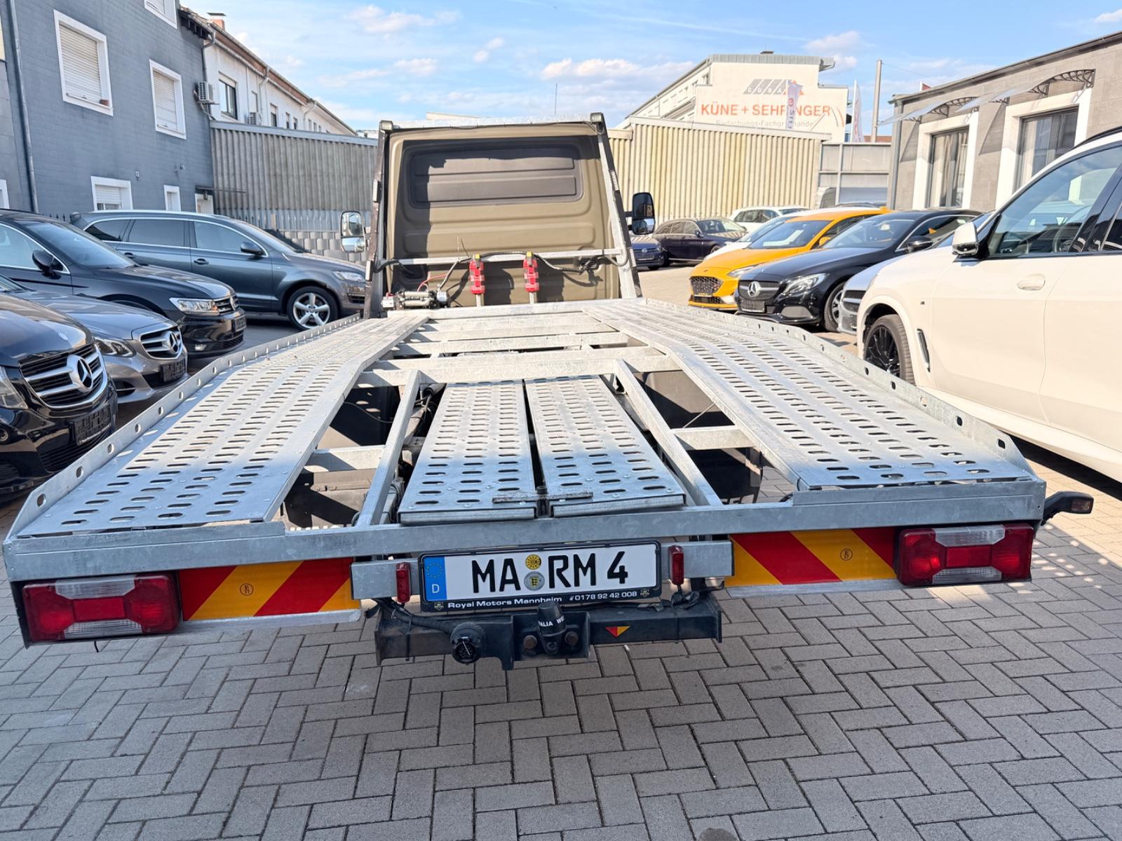 Iveco Abschleppwagen 3,5t-Navi-Aut-Klima