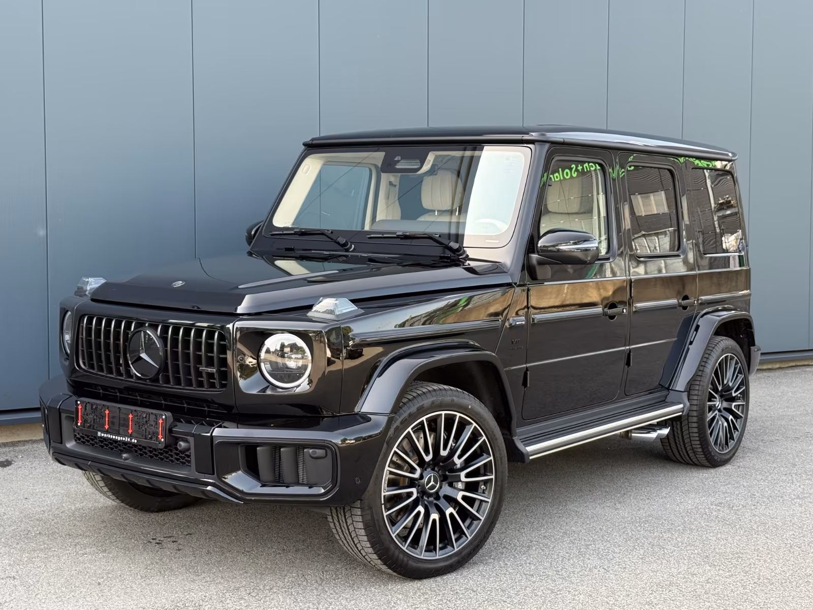 Mercedes-Benz G 63 AMG Prod. 2026 Black/Beige ACTIVE RIDE