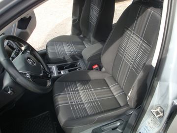 Volkswagen Golf - 10