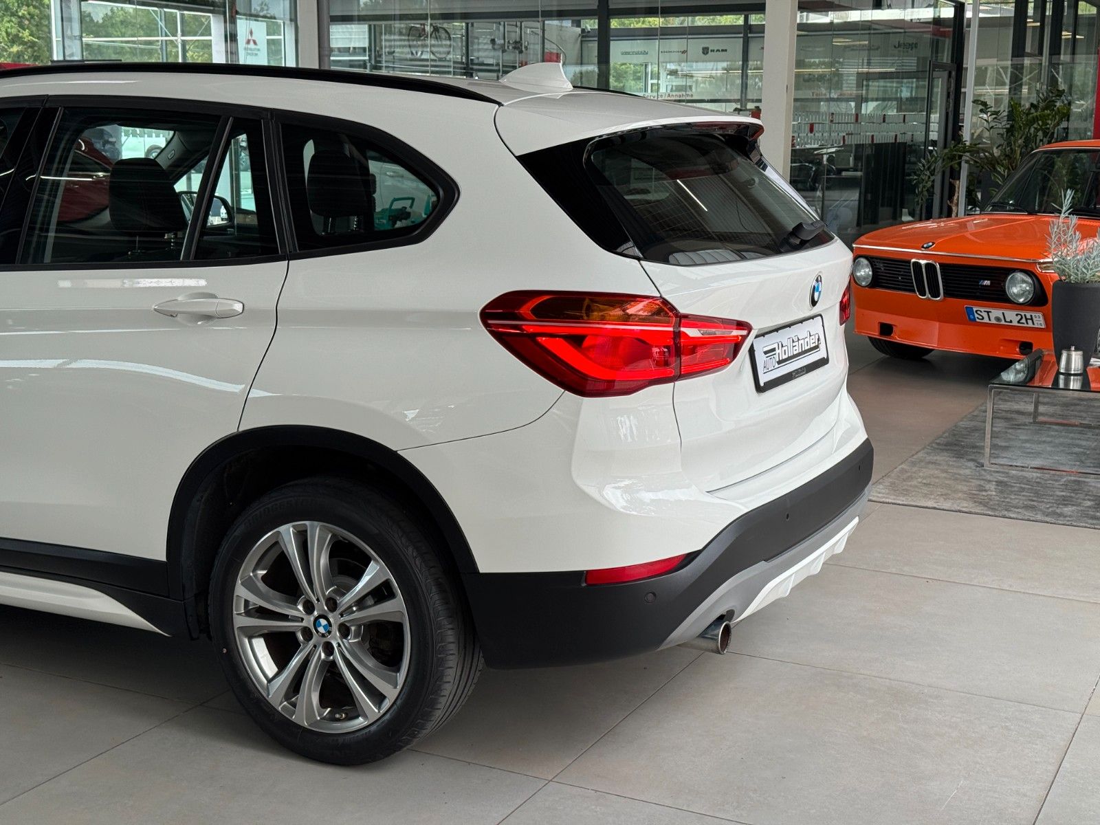 Fahrzeugabbildung BMW X1 18d S Drive Sport Line   "Business-Paket PDC"