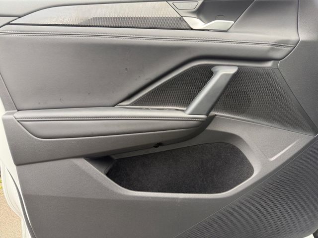 Tiguan Life 2.0 TDI AHK-klappbar Navi CarPlay