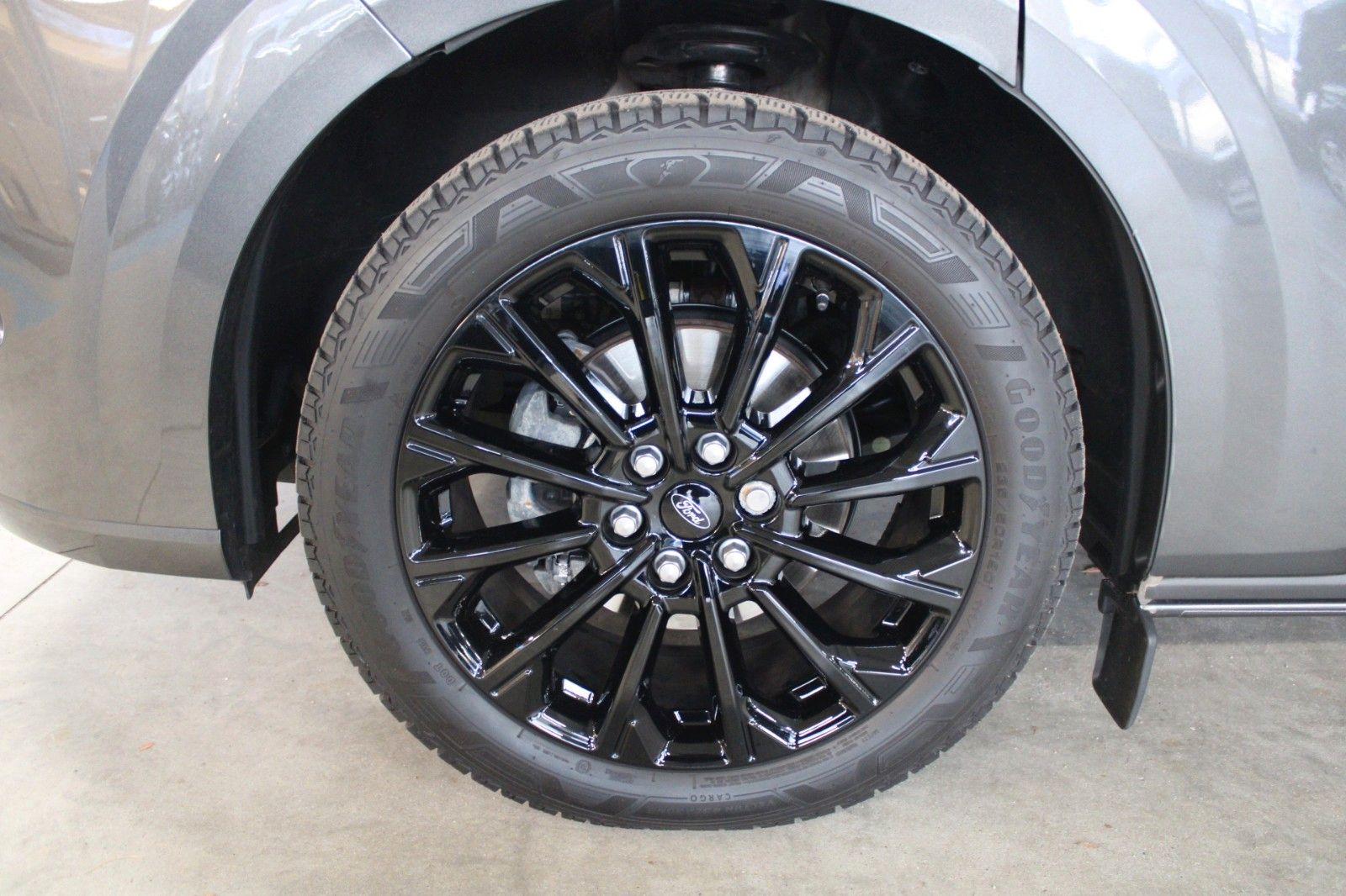 Fahrzeugabbildung Ford Transit Custom Nugget L1 Titanium Aufstelldach