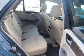 Mercedes ML 350 - 11