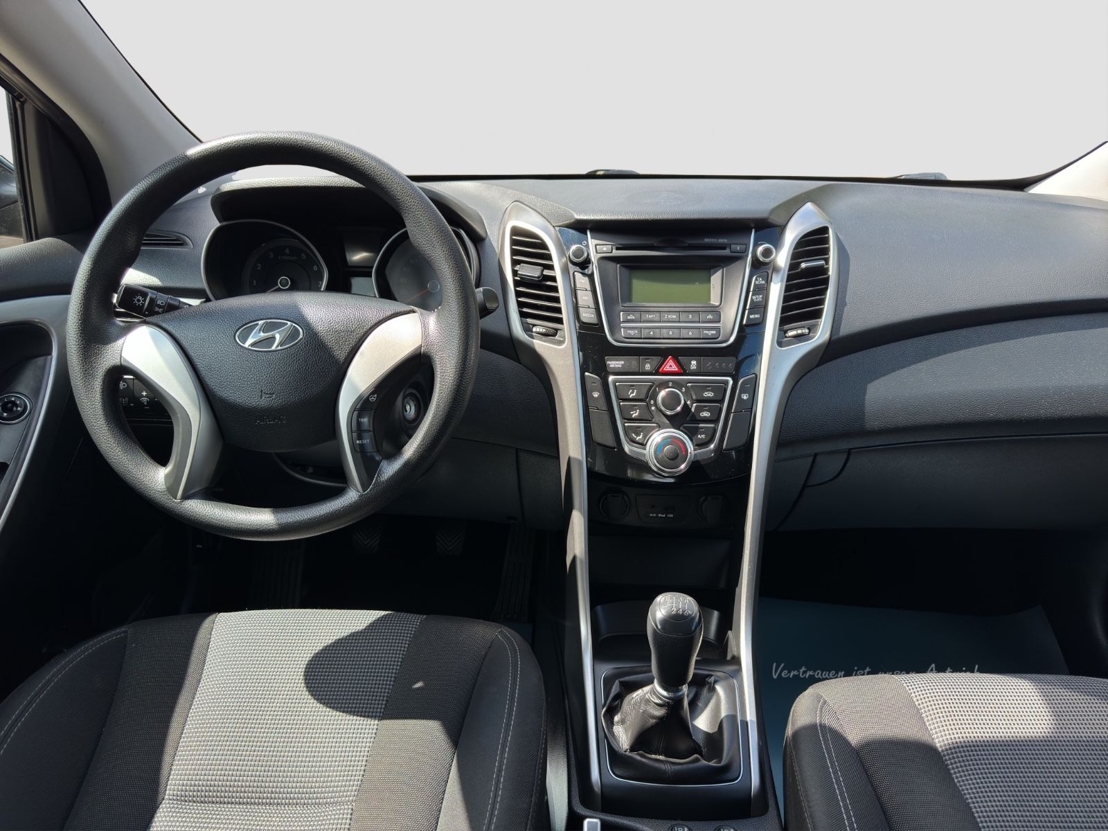 Fahrzeugabbildung Hyundai i30 Classic /Klimaanlage/Sitzhz./LED/TÜV Neu