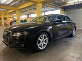 Audi A4 Lim. 2.0 TDI*Automatik*Sitzheizung*Klima* - Audi A4 aus 2010 mit Diesel-Antrieb: Limousine, 2.0