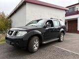 Nissan Pathfinder XE 2.5 dCi 4WD  Ex-Bund... - gebrauchte Nissan Pathfinder aus dem Jahr 2011