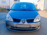 Renault Scenic - Renault Scenic aus 2008 mit Diesel-Antrieb