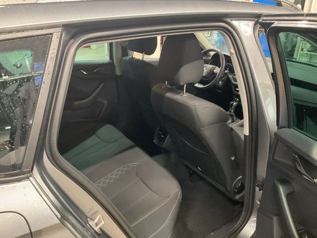 Fahrzeugabbildung SKODA Kamiq 1.0TSI DSG Ambition LED+ACC+VIRTUAL+SITZHZ