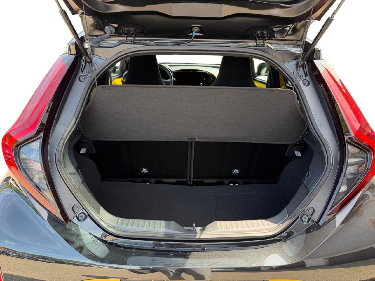 Fahrzeugabbildung Toyota Aygo X Hybrid GR SPORT