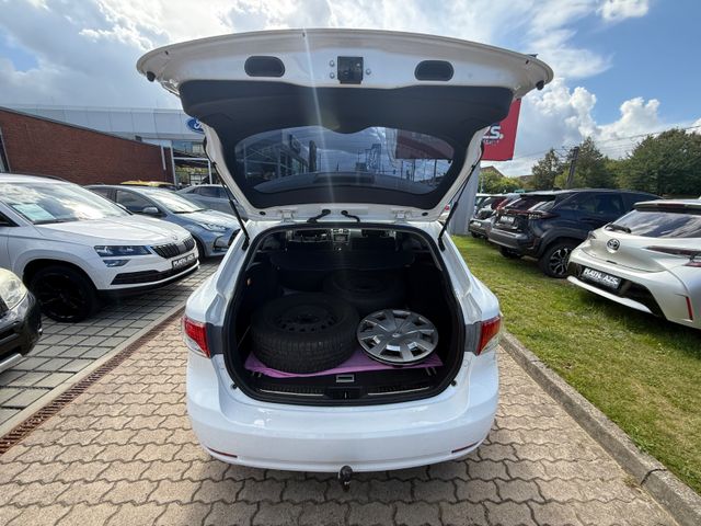 Toyota Avensis Combi Sol 1.8