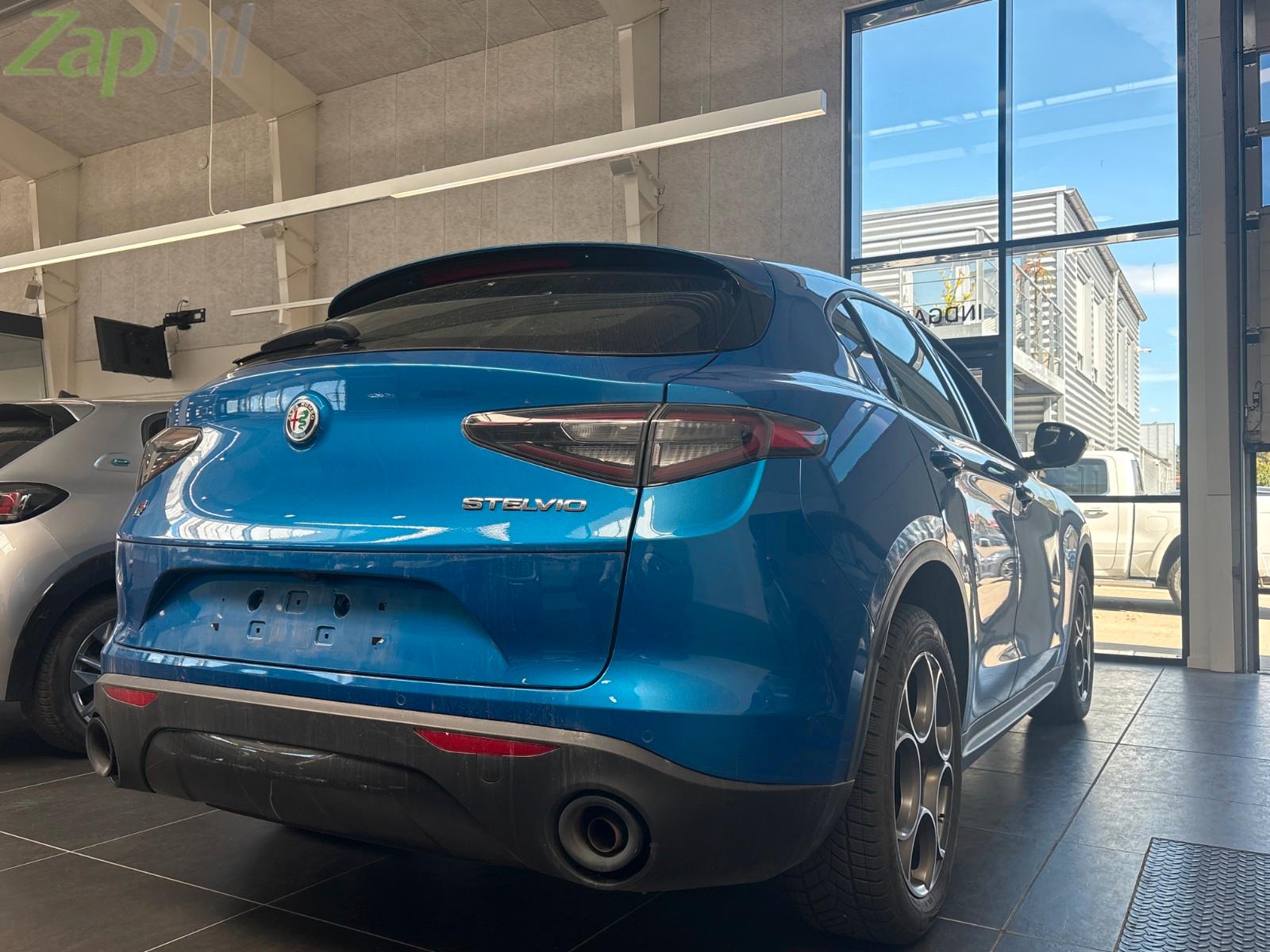 Alfa Romeo Stelvio Sprint Q4, миниатюра 3