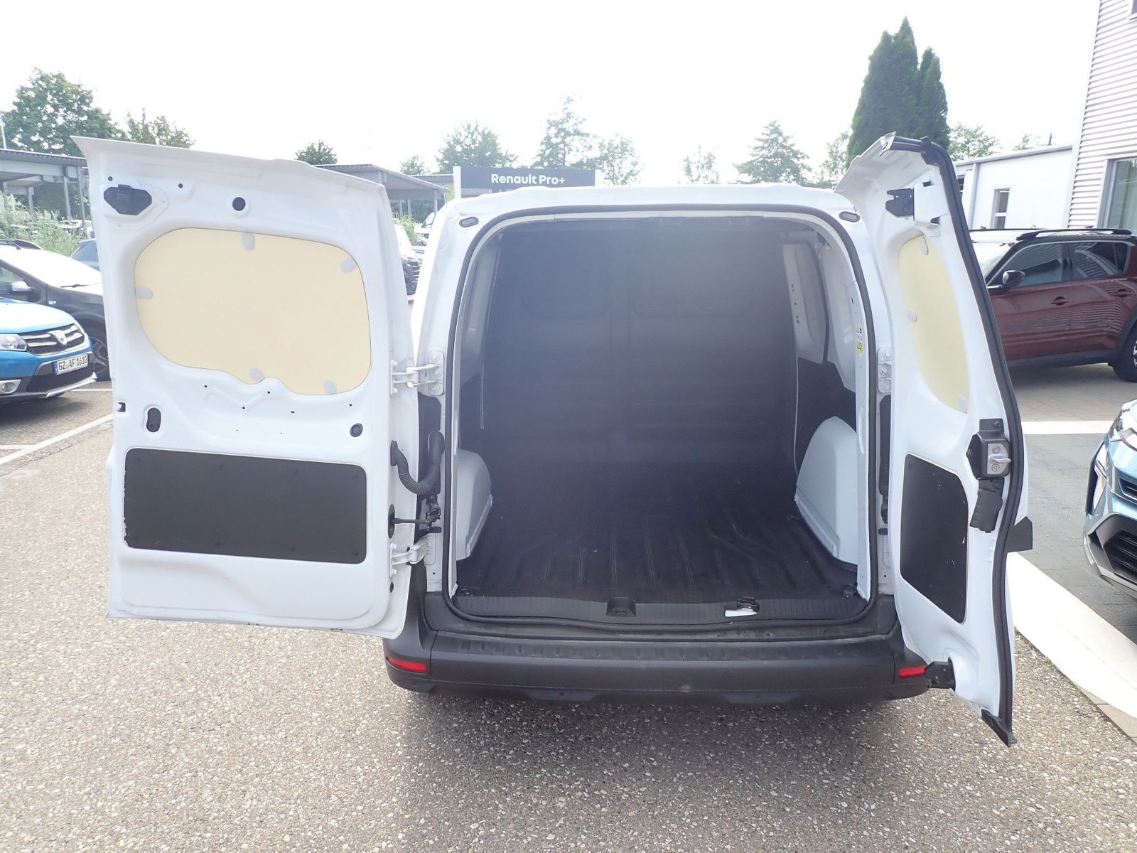 Fahrzeugabbildung Renault Kangoo III Rapid Start L1 E-Tech Electric