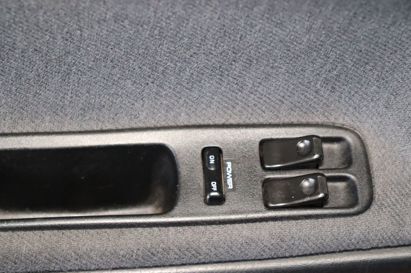 Fahrzeugabbildung Mazda MX-3 1.6 16V * Schiebedach * 1.Hand