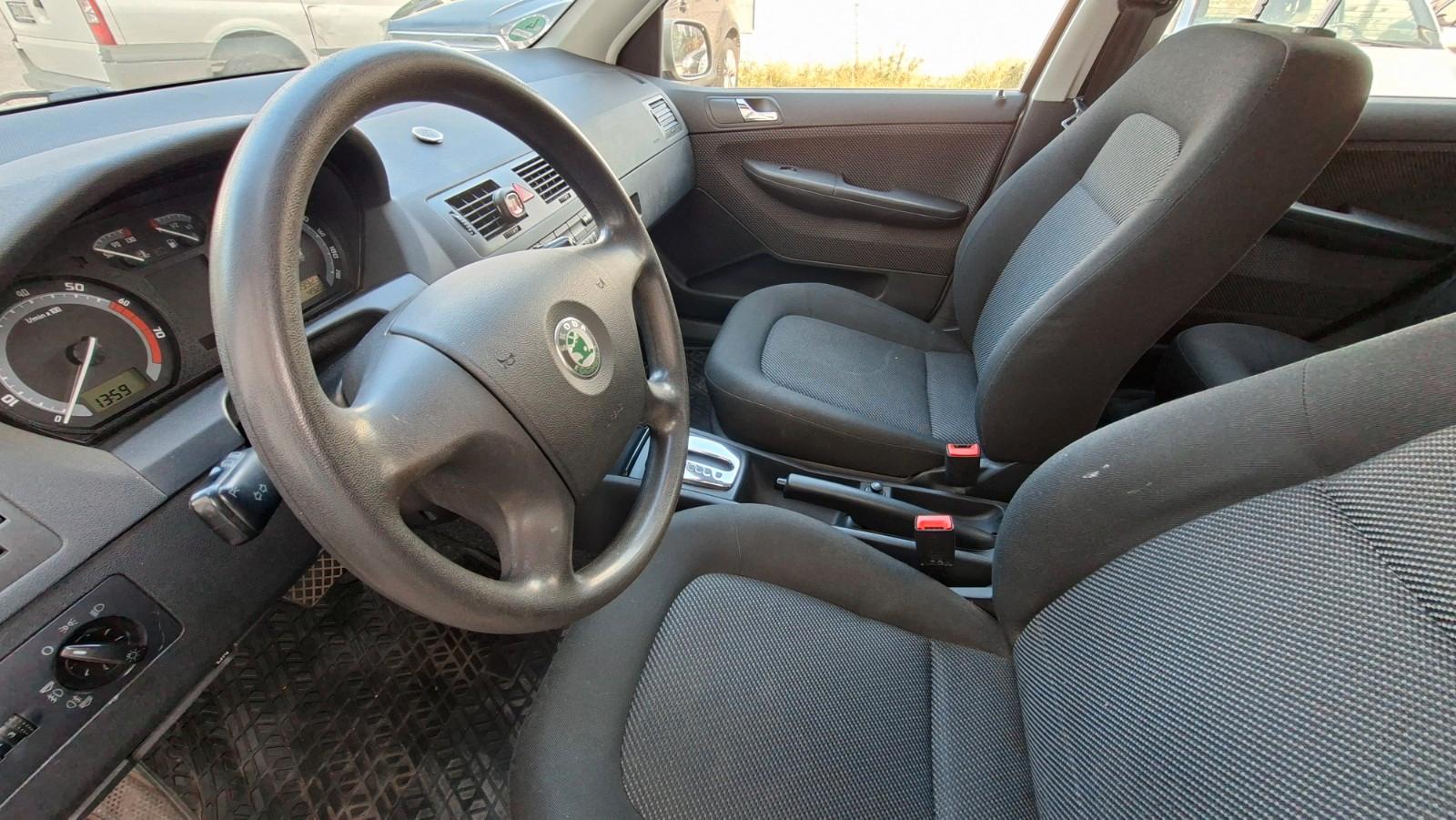 Skoda Fabia 2004 — photo 12