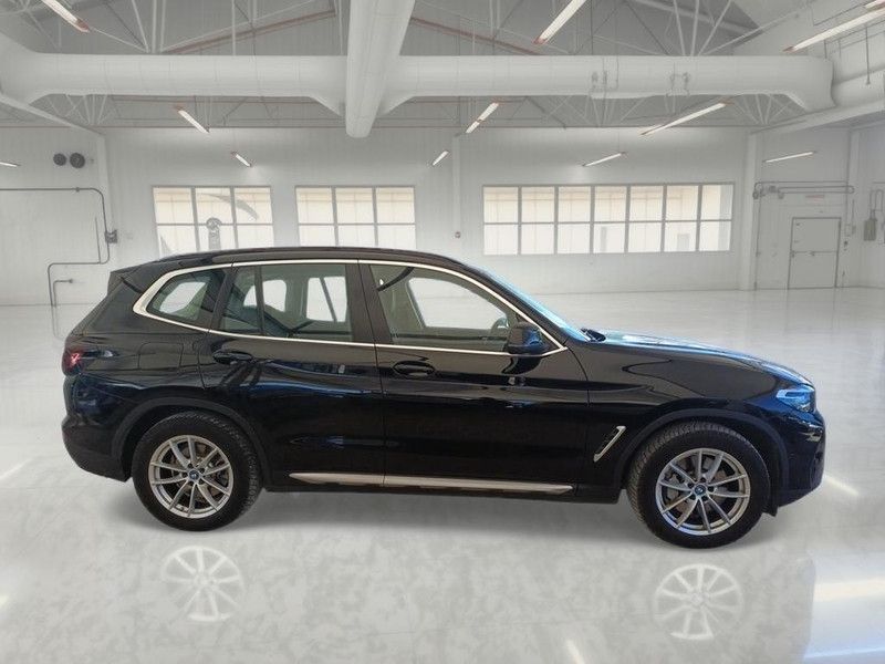 BMW X3 XDRIVE 30E AUTO SUV imagem 3
