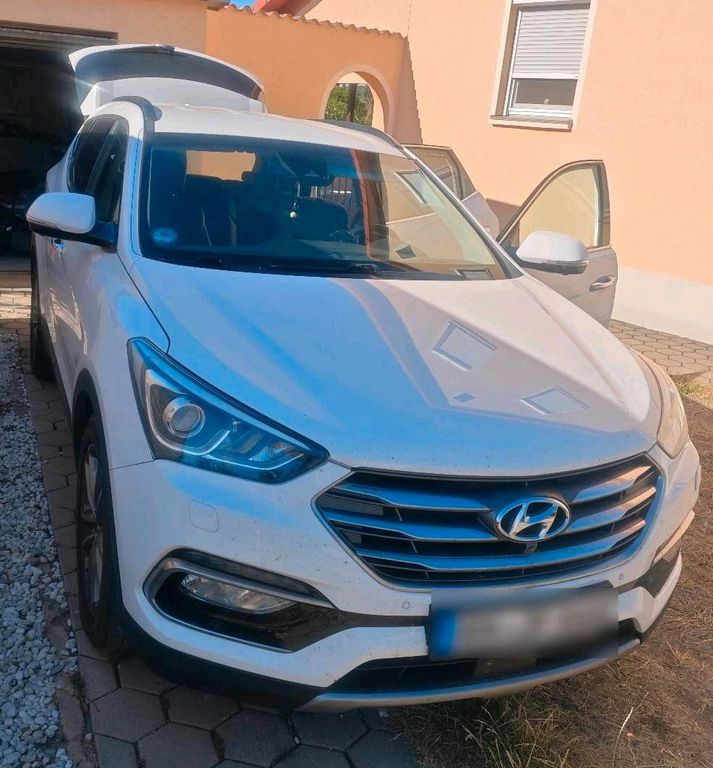 Image of Hyundai SANTA FE