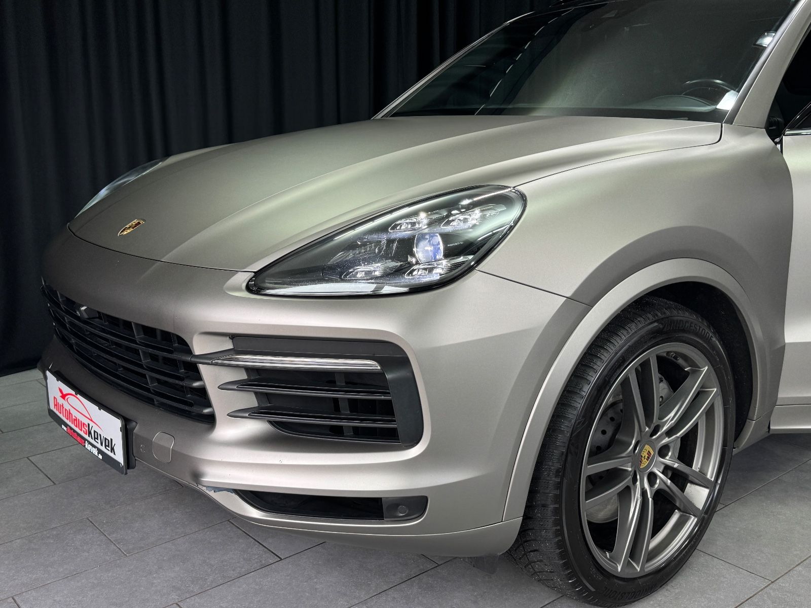 Fahrzeugabbildung Porsche Cayenne S|FACELIFT|PANO|18-WEGE|BOSE|MATRIX|