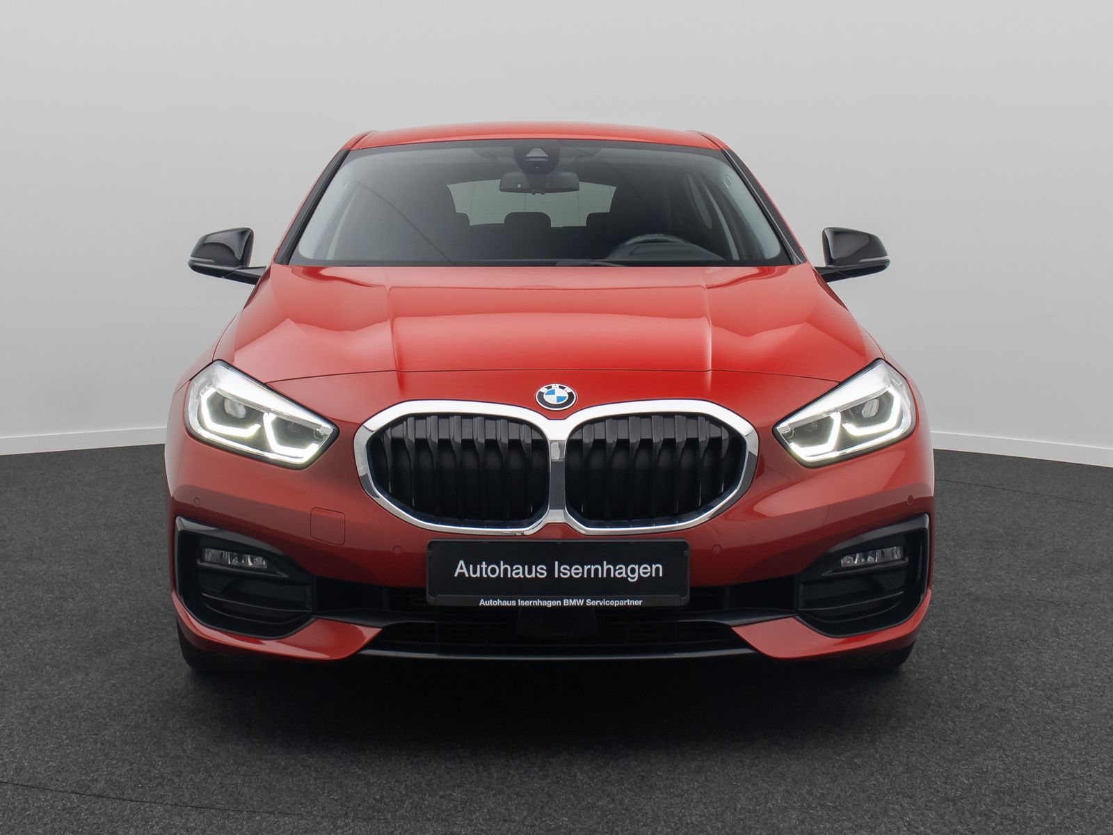 Fahrzeugabbildung BMW 118d SportLine Kamera HUD DAB H/K Stop&Go Komfor